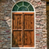 Stonecraft ledgestone chardonnay facade around front doors