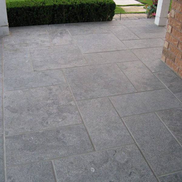 Hampton limestone walkway/patio