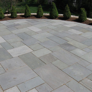 Patio built with Bluestone, natural cleft, mixed color pattern